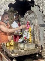 Abhisheka Seva by HH Swamiji (23 Oct 2025)